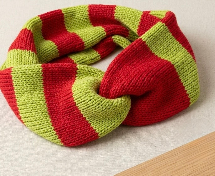 Chunky Knit Twisted Infinity Scarf | Red and Green Striped Neck Warmer